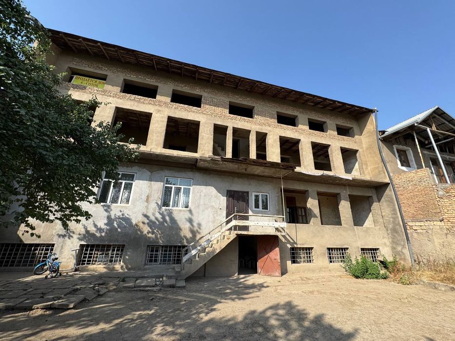 Majnuntol mahallada 10 sotix yer