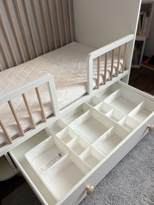 Patut Myllra Ikea + saltea + 12 accesorii
