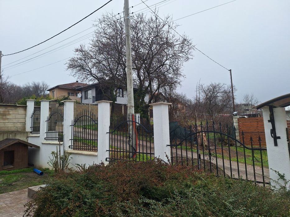 Продавам Оградни пана ,гаражен портал ,врата,надвратен навес