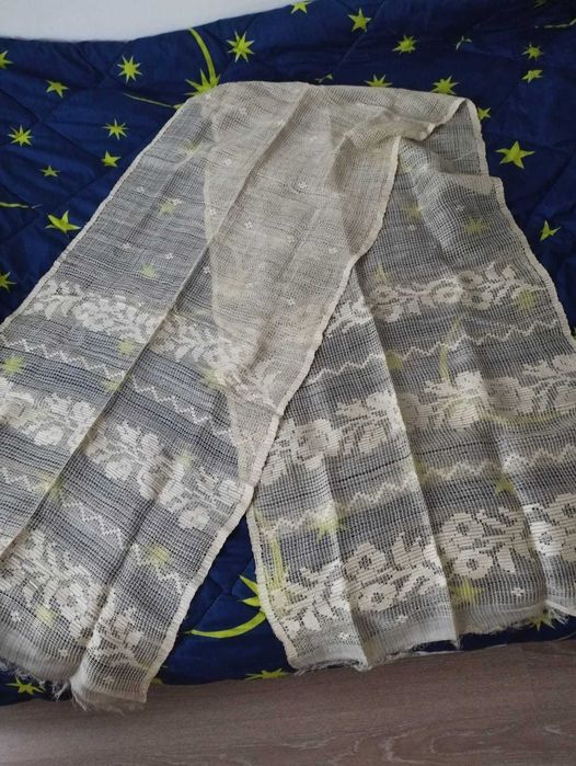 Marama veche de aproape 100 de ani.