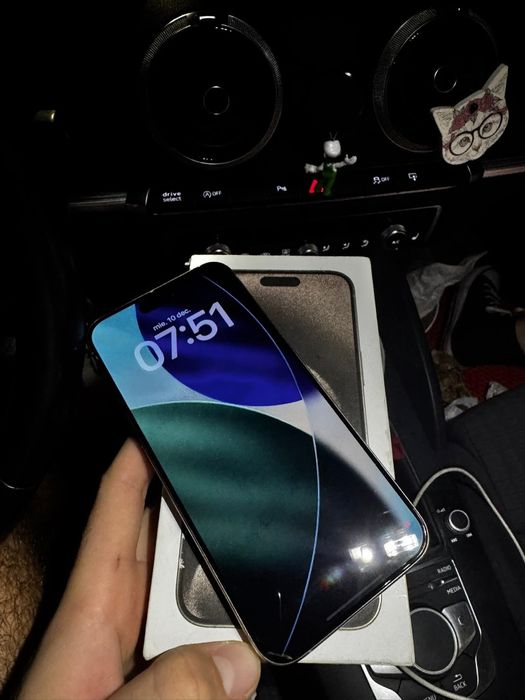 IPhone 15 83% baterie