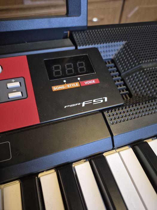 Orga yamaha PSR-F51