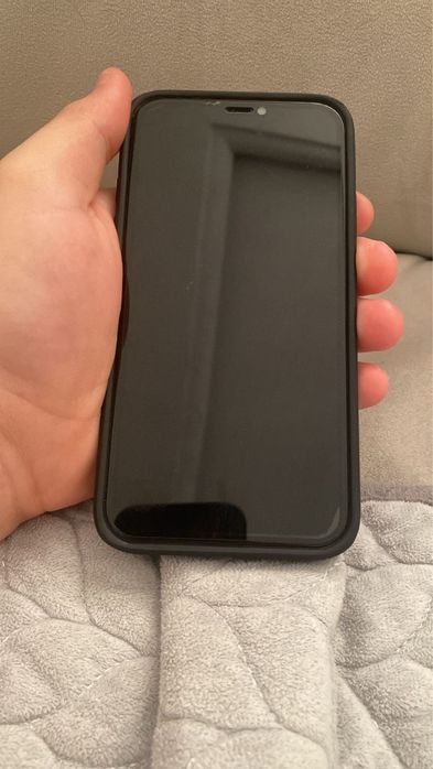 Продам iPhone 11