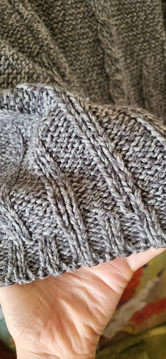 Pulover tricotat / jacheta barbati