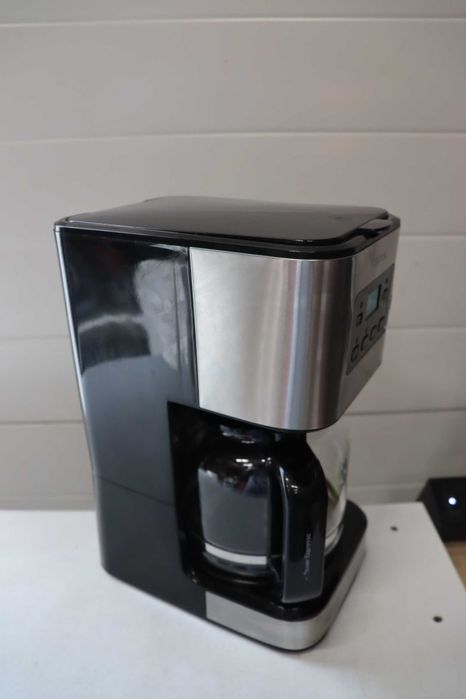 Шварц Kафемашина Cecotec Coffee 66 Smart Plus, 980W, капацитет 12 кафета, технология ExtemAroma и функция AutoClean, LCD дисплей, 1.5 л