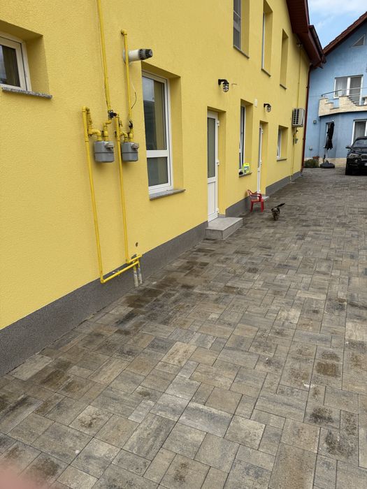 Inchiriez spatiu comercial, 90mp, in cartierul Iris