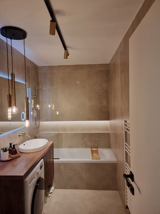 Lucrări în construcții - Zugrăveli, parchet, gresie/faianță, rigips