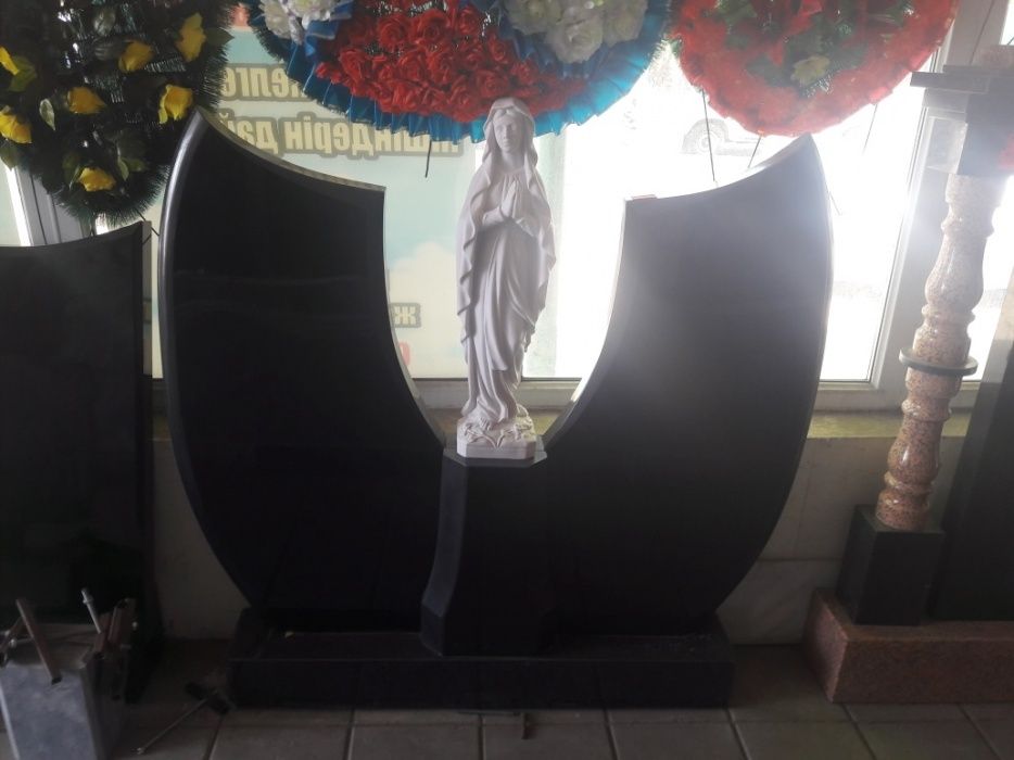 ПАМЯТНИКИ.брущятка.