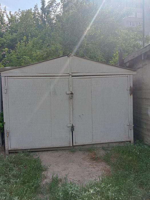 Продам металлический гараж.