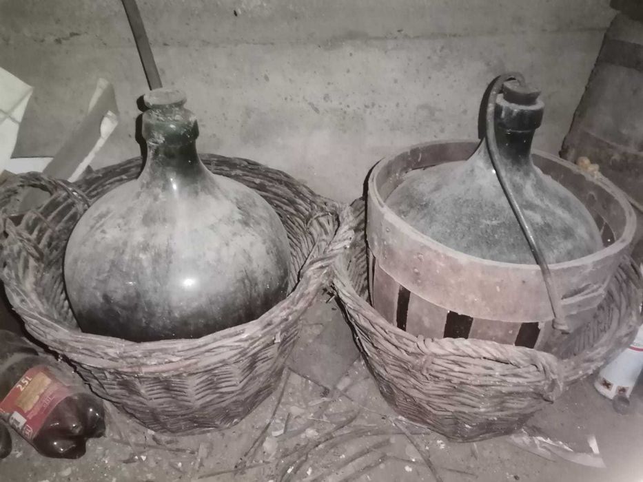 vand butoaie fosta crama