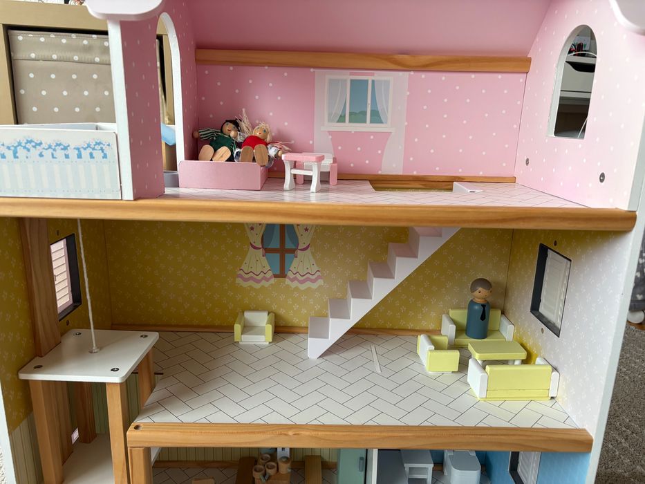 Детска къща за кукли