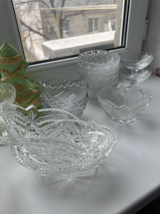 хрустальные вазы, конфетницы
