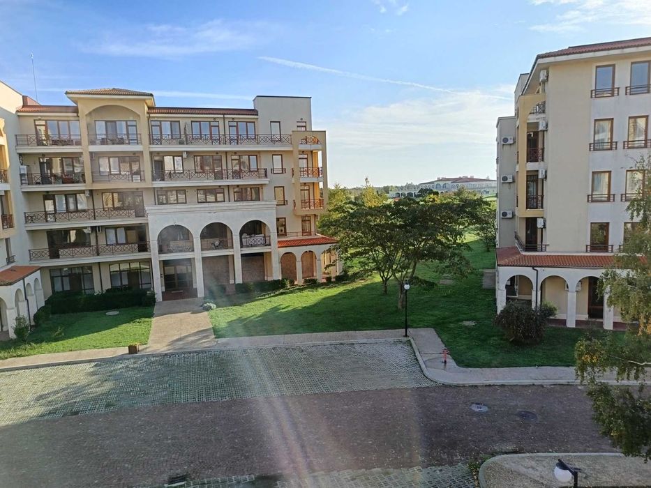 Продава се Двустаен апартамент в Балчик - 82 кв.м за 696 €/кв.м - Снимка #2