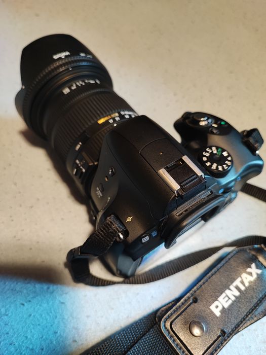 Aparat foto Pentax K50+obiectiv 17-50 MM f:2.8 . Impecabil