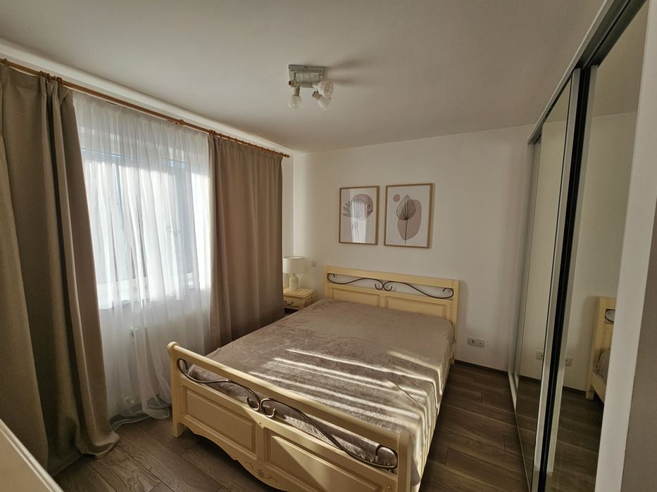 Proprietar- Închiriez apartament cu 2 camere Tractoru