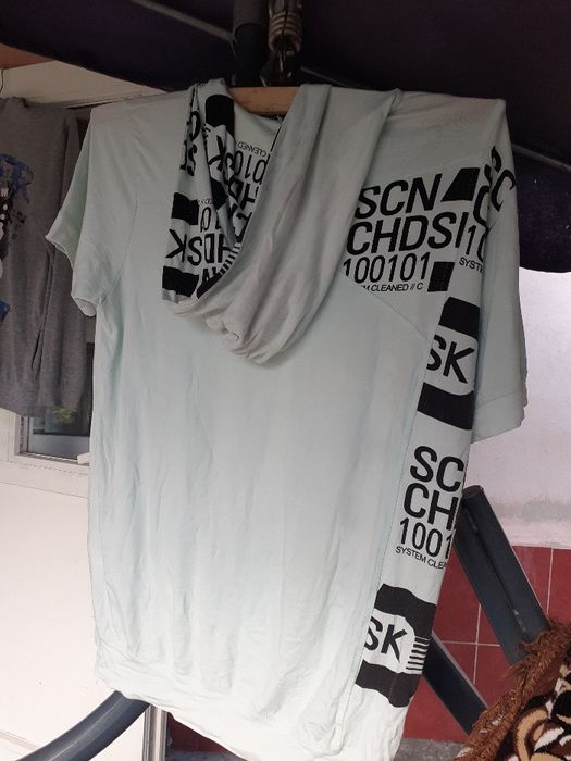 Tricou bărbaţi mânecă scurtă, cu glugă