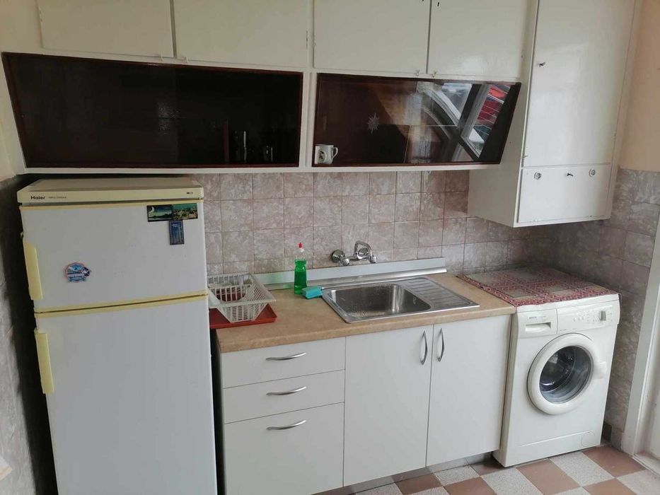 Дава се под наем Тристаен апартамент в София, Младост 1 - 90 кв.м за 600 € - Снимка #1