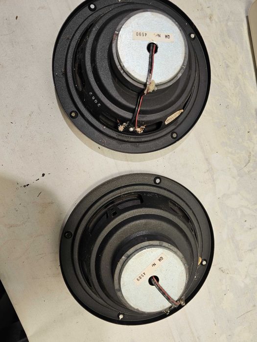 Mb quart difuzoare auto pe 2 cai