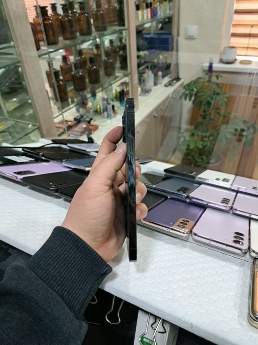 Iphone 12Pro max xotirasi 256GB 72%