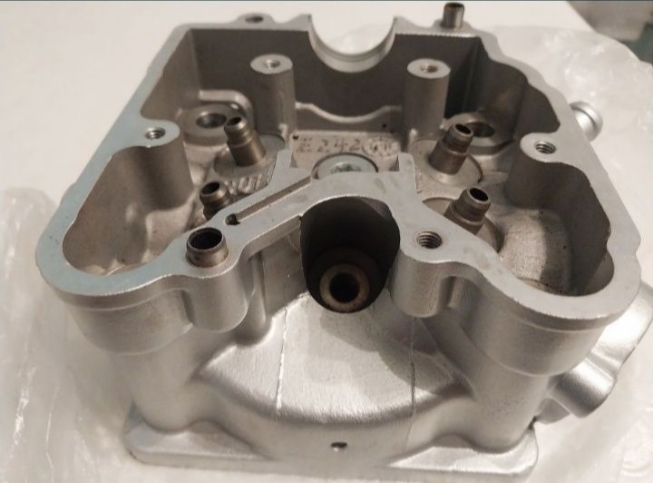 Продам ГБЦ на 300 куб