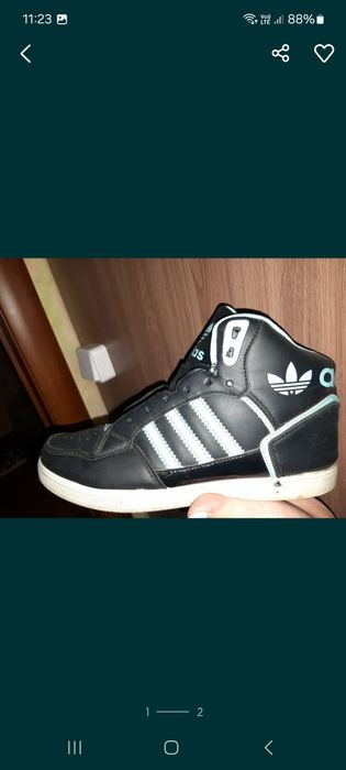 Продам новые кроссовки