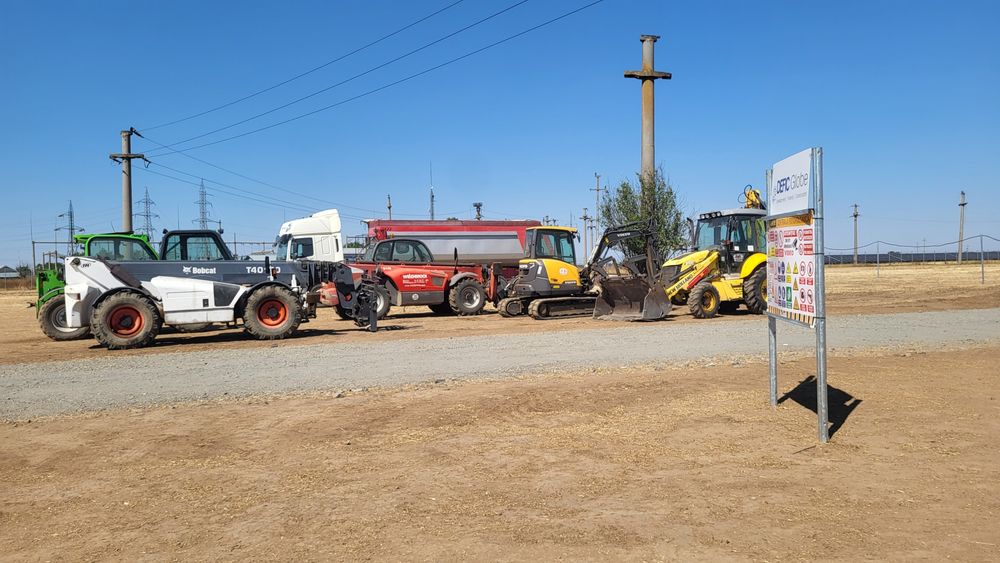 Trailer , utilaje construcții