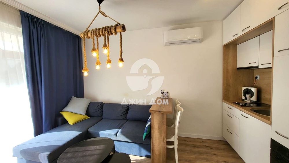 Продава се Четиристаен апартамент в Свети Влас - 110 кв.м за 974 €/кв.м - Снимка #1