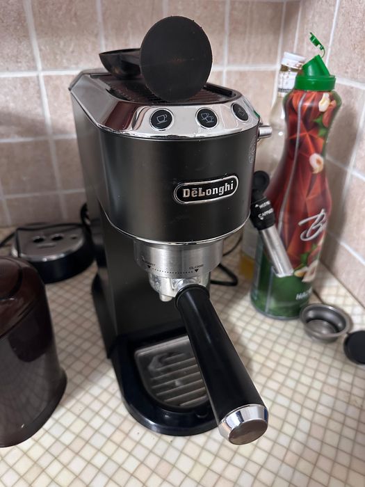 Кофемашина Delonghi Dedica