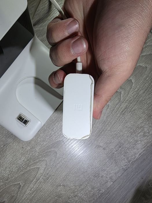 Mi Robot Vacuum-Mop Essential