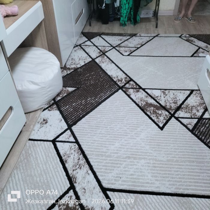 Продам ковёр в хорошем состоянии