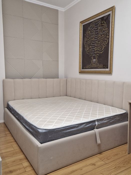 Кровать двуспальная