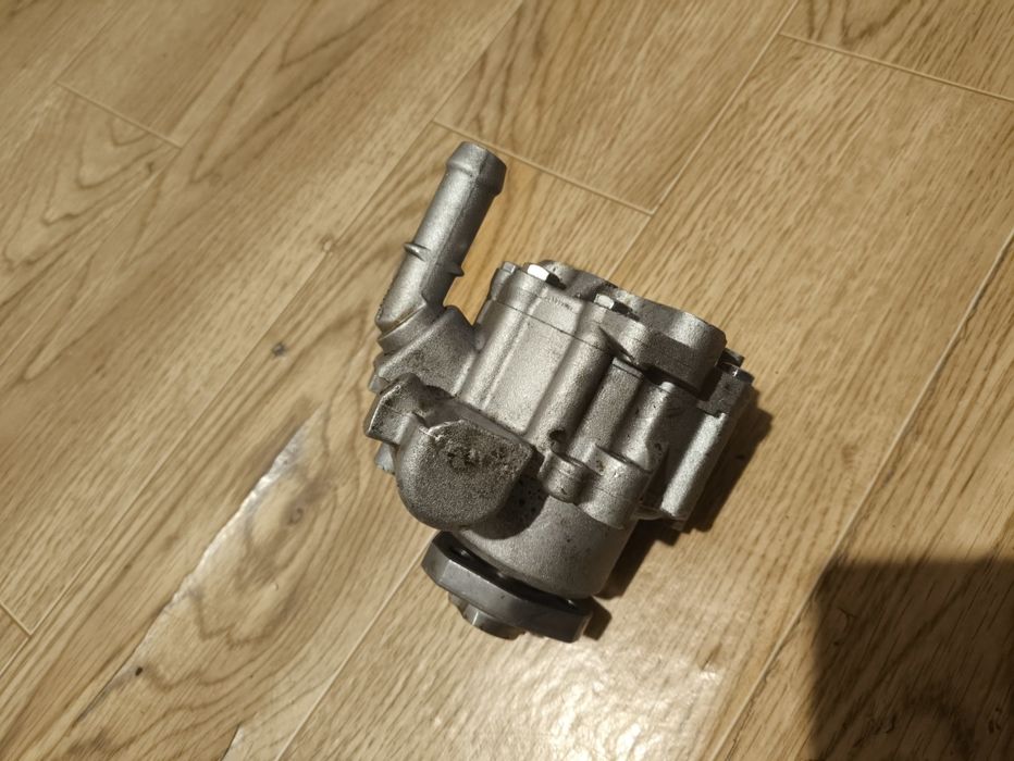 ГУР насос на Golf/Vento