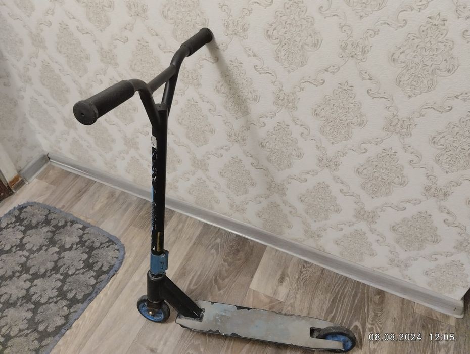 Продам самокат кшт