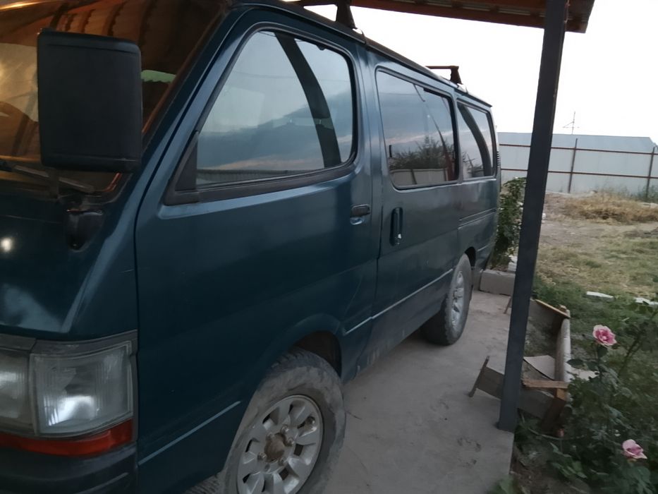 Toyota продам срочно