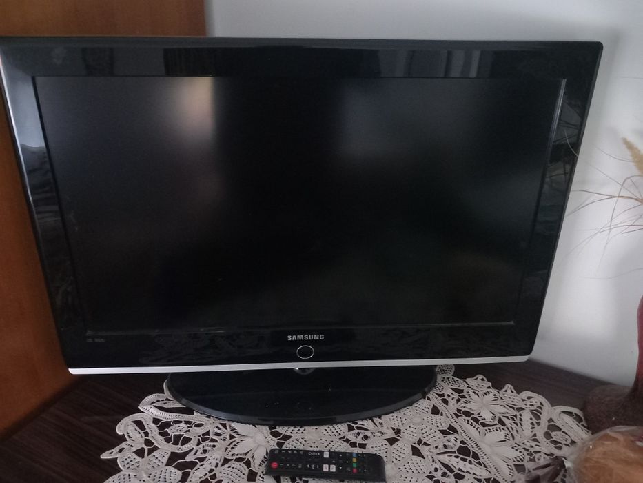 Televizor diagonala mare