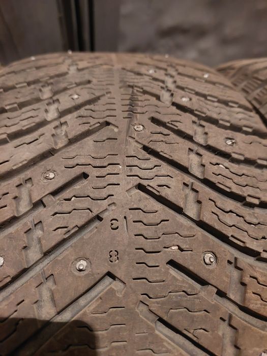 Шипованная резина 205/50/r17