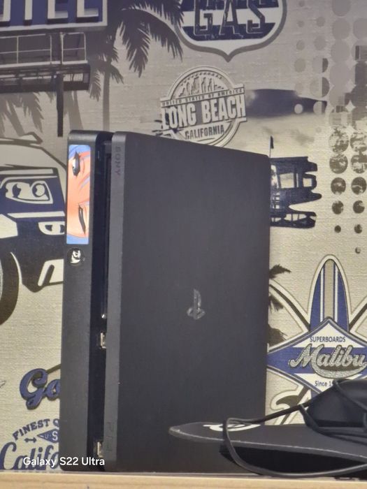 Продам плэйстейшен 4