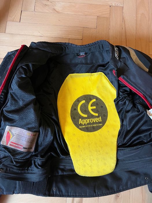 Мото комплект – яке RST, кевларен панталон Akito и обувки Probiker