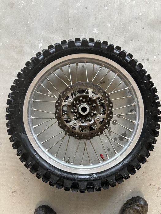 Set roti motocross jante și cauciucuri