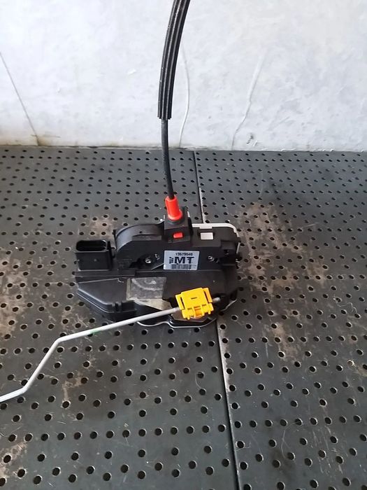 Broasca usa dreapta spate opel mokka x j13 13579546