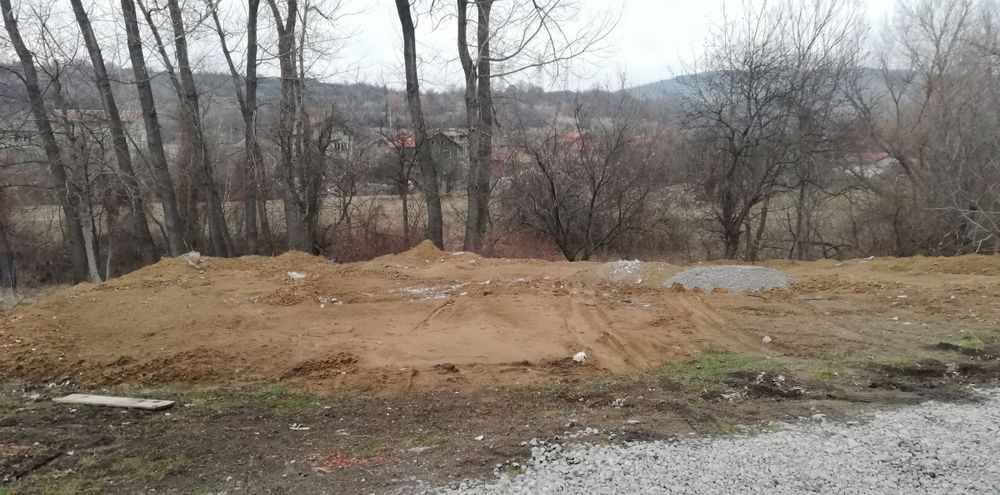 Продава се Парцел в с. Драгичево, Област Перник - 620 кв.м за 100 €/кв.м - Снимка #1