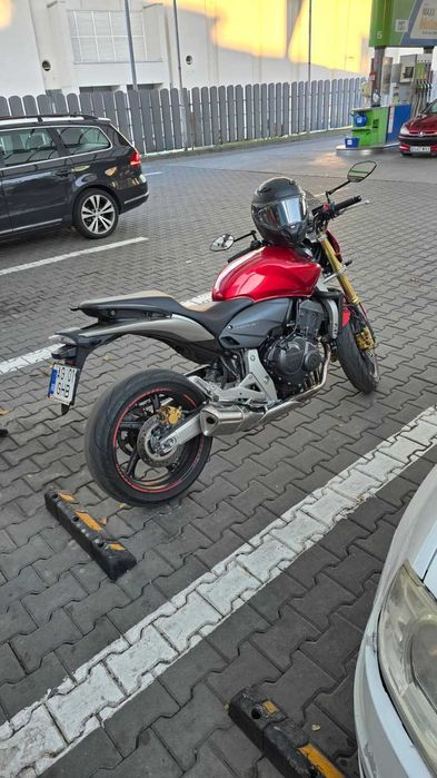 Honda Hornet CB600F (2007) - PC41 - Injecție - Stare Excelentă
