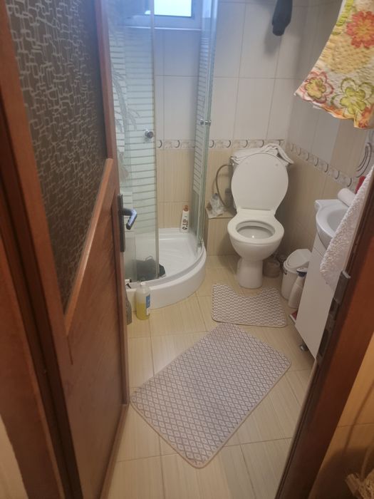 vand apartament 2 camere