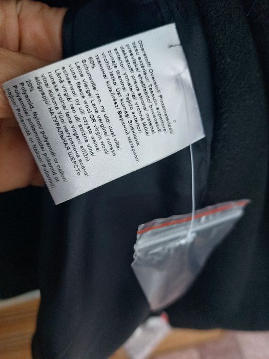 Redus! Mantou nou cu guler sal mare minunat, de primavara, din lana si cașmir