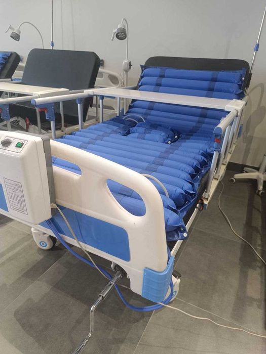 Кровать однафункциональная с горшком медицинская