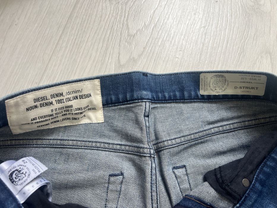 Blugi disel  marimea 29 pret 50 lei