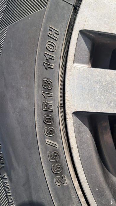 Продам диски с шинами R18