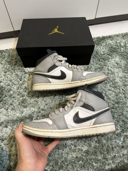 Aj 1 mid antrachite/ light smoke grey
