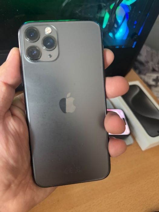 Iphone 15 pro  чёрный