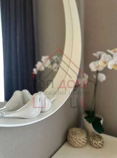 Дава се под наем Двустаен апартамент в Варна, Център - 110 кв.м за 867 € - Снимка #8